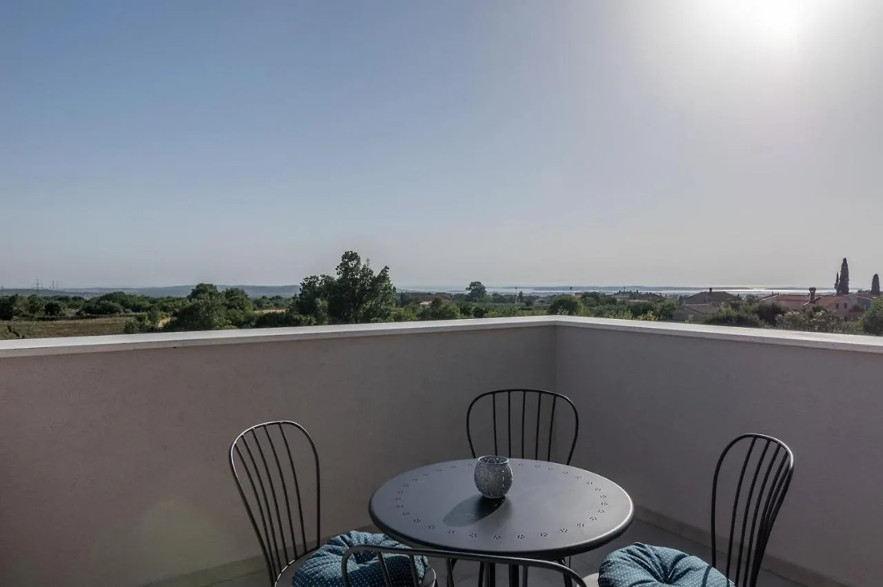 Beautiful Villa With Sea View Galizana