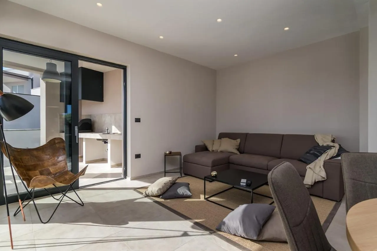 Beautiful Villa With Sea View Galizana