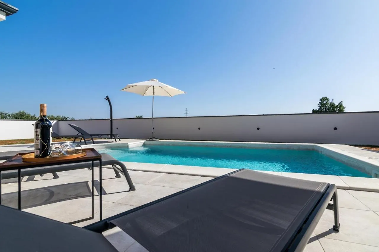 Beautiful Villa With Sea View Galizana