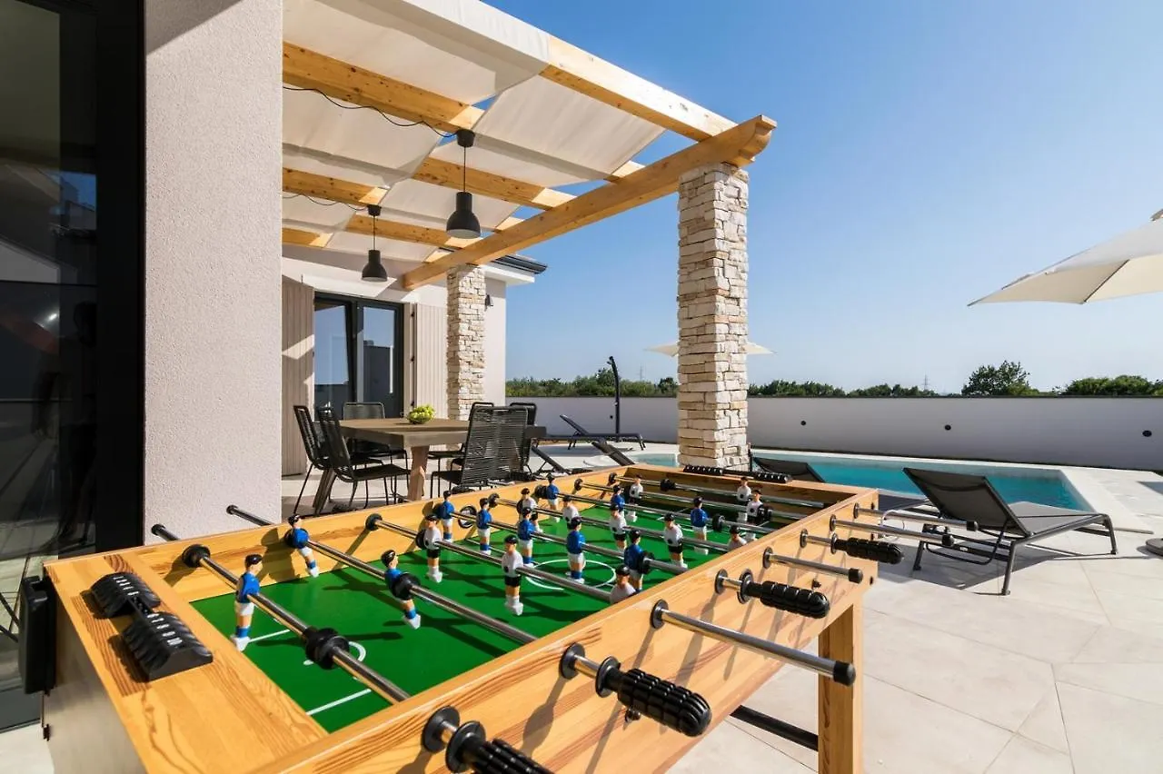 Beautiful Villa With Sea View Galizana